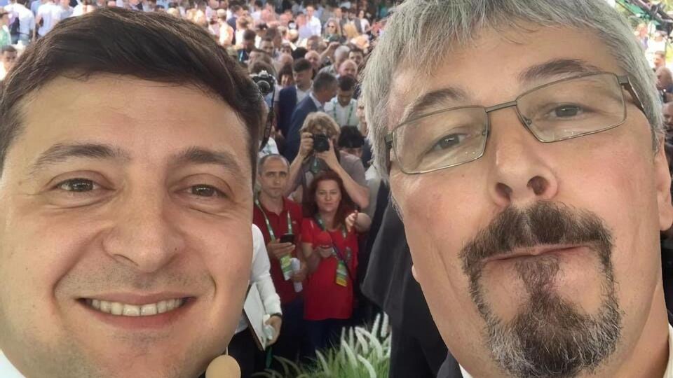 Ткаченко (справа) сказал, что не является близким другом Зеленского