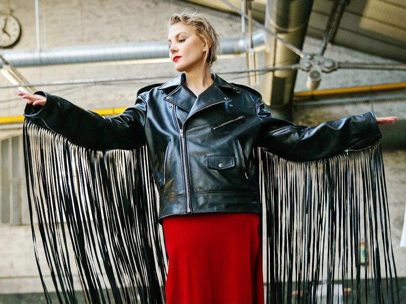 Литвинова оприлюднила два ролики авторських читань