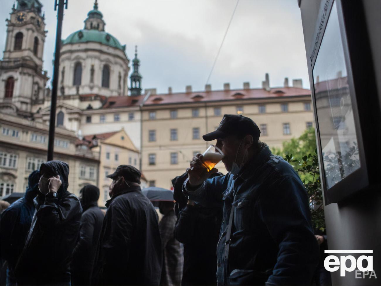 У Чехії мають намір скасувати масковий режим