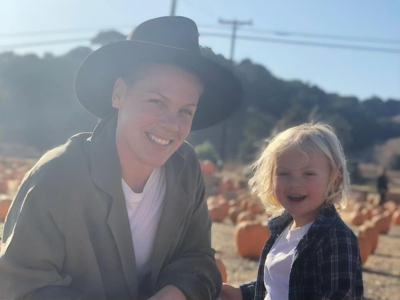 У трехлетнего сына певицы аллергия на яйца, пшеницу и молочные продукты