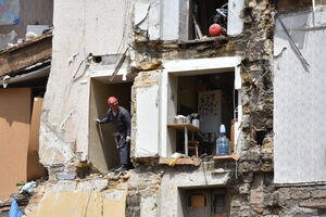 До обвалення будинку могли призвести земляні роботи, вважають у поліції