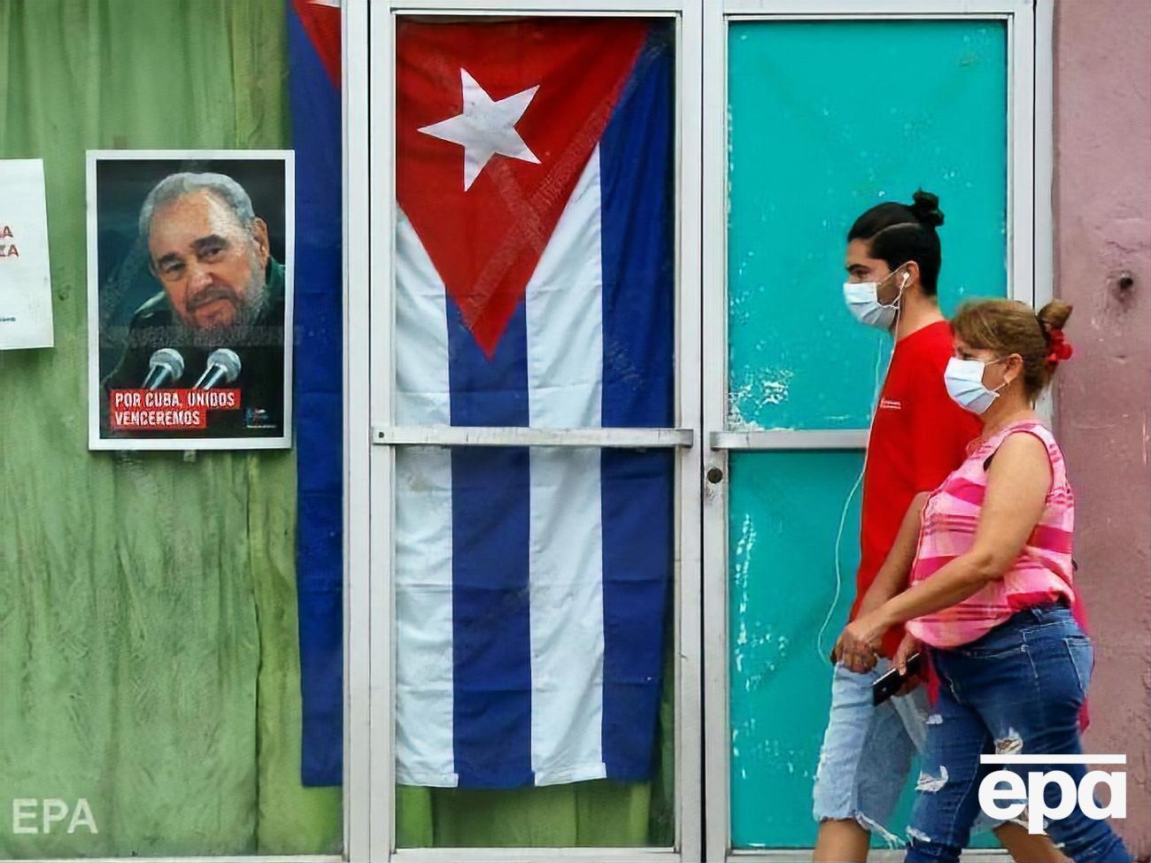 Заразилося коронавірусом понад 3,3 млн осіб