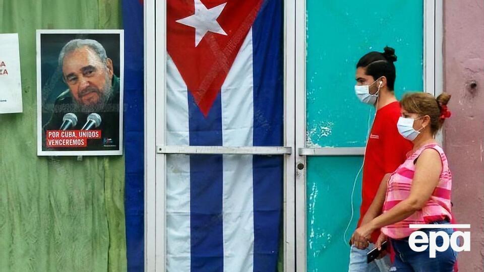 Заразилося коронавірусом понад 3,3 млн осіб