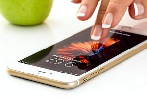 Apple у вересні презентує кілька версій гаджета – дві моделі iPhone 12 і дві Pro
