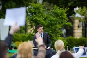 Зеленський: Я готовий до будь-якого іншого формату, який наблизить нас до кінця війни