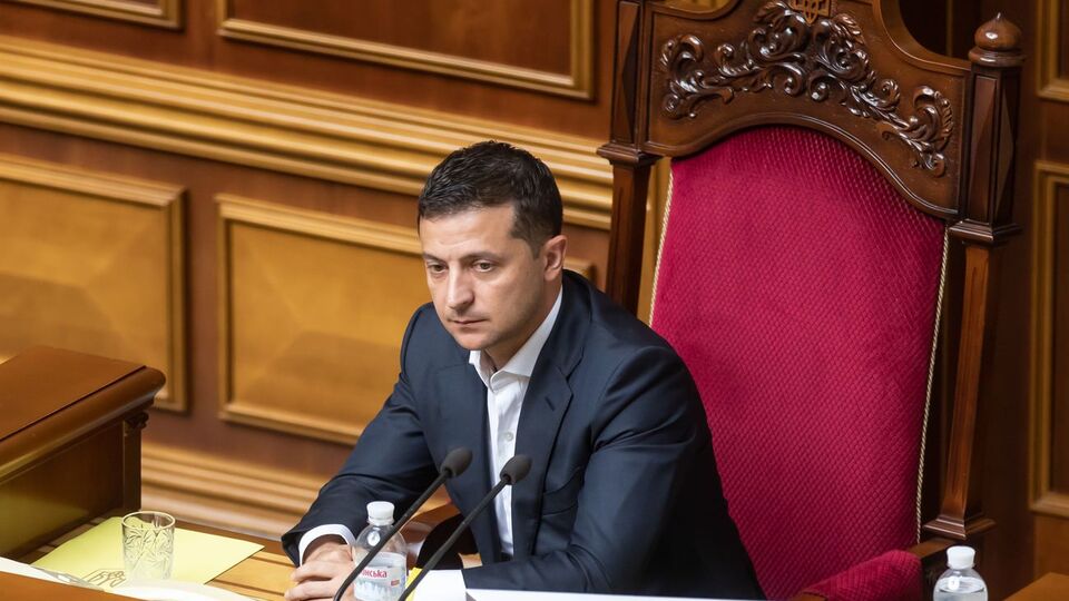 Зеленський: Вважаю, що українську мову треба знати