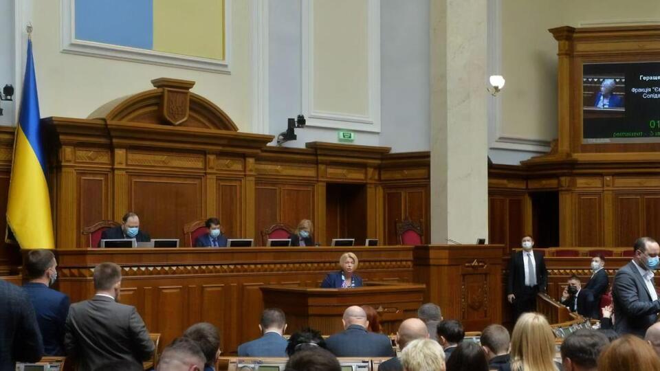 Рада приняла изменения к закону о спам-поправках в первом чтении