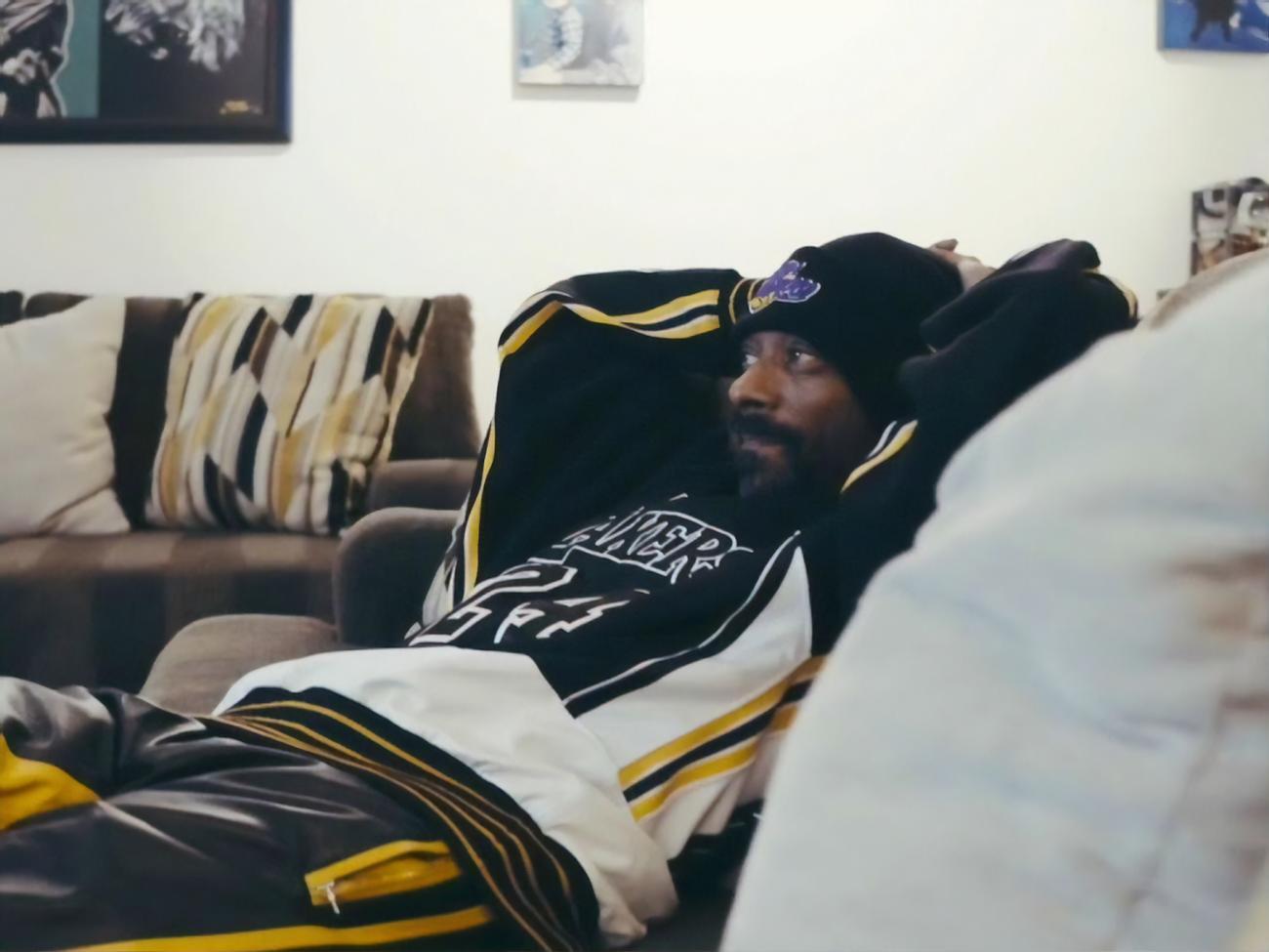 Snoop Dogg снял клип дома
