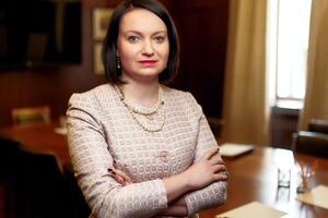 Шаталова заявила, что за март украинские медработники получили надбавок на общую сумму 100 млн грн