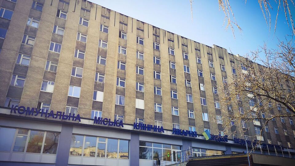 Четверо медиків із львівської лікарні швидкої допомоги вже одужали від коронавірусної інфекції та повернулися на роботу