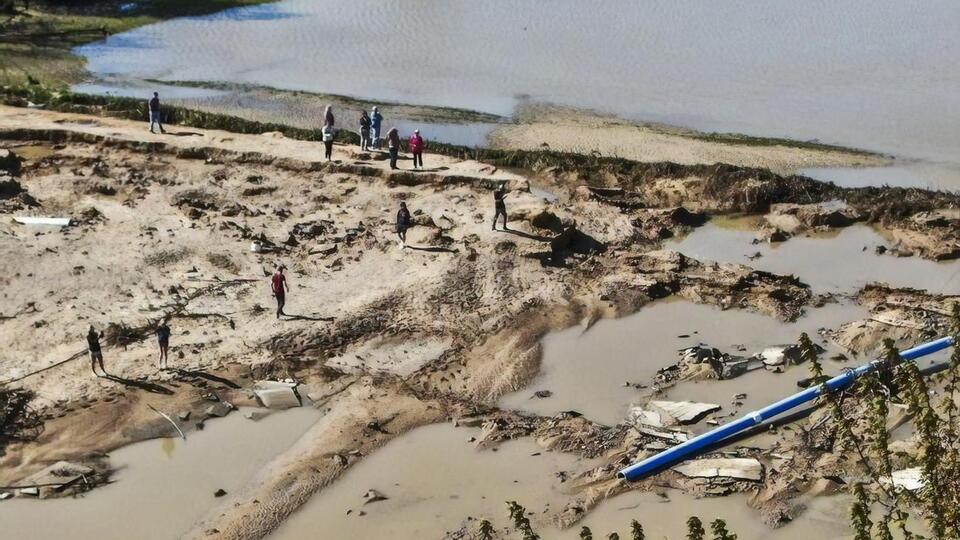 У штаті Мічиган прорвало дві дамби: евакуйовано 10 000 людей, місто пішло під воду. Фоторепортаж
