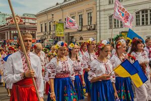 День вышиванки ежегодно отмечается в третий четверг мая