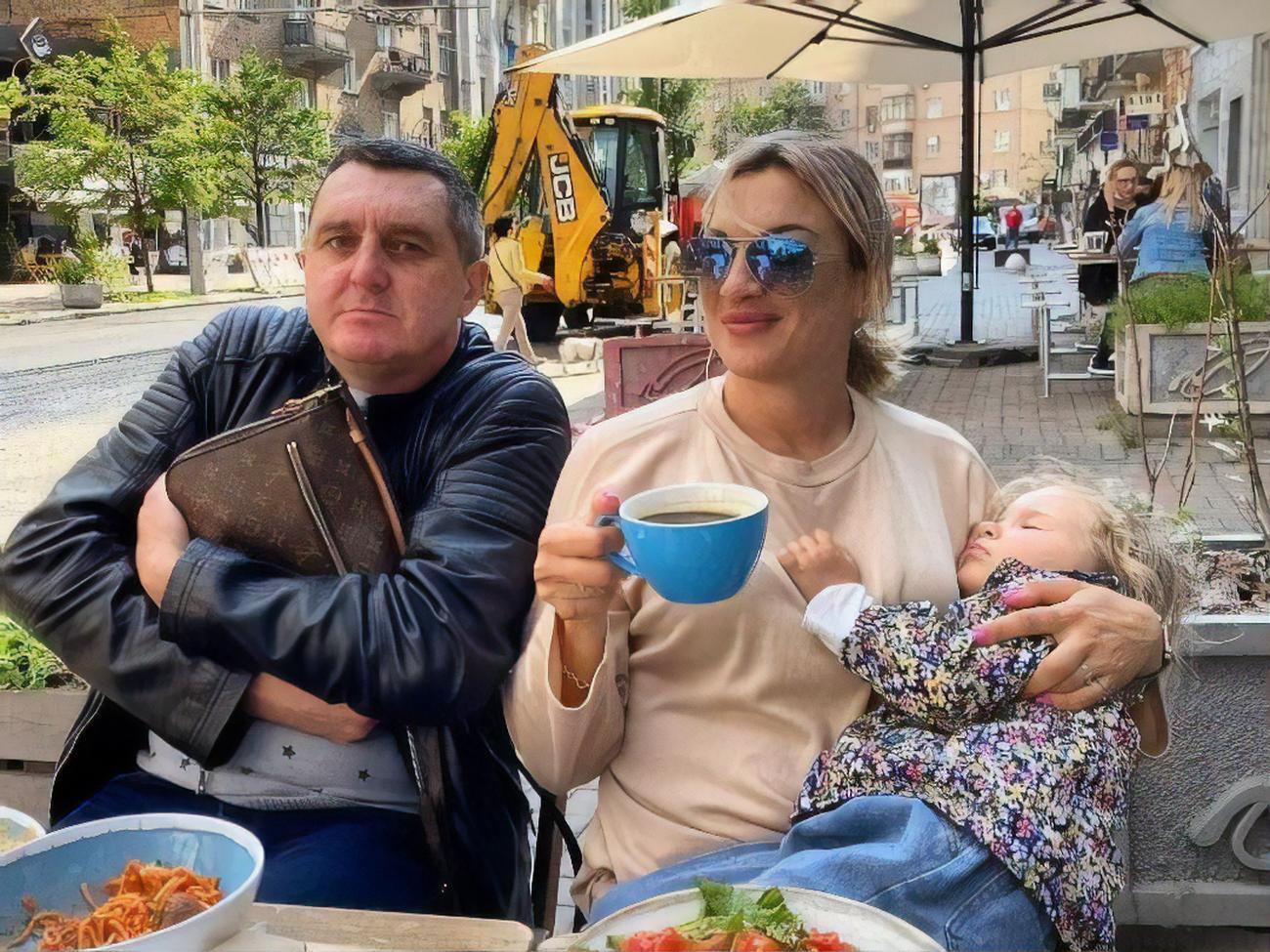 Дядя Жора: Супруга &ndash; блогер, эксперт по питанию. Она работает онлайн