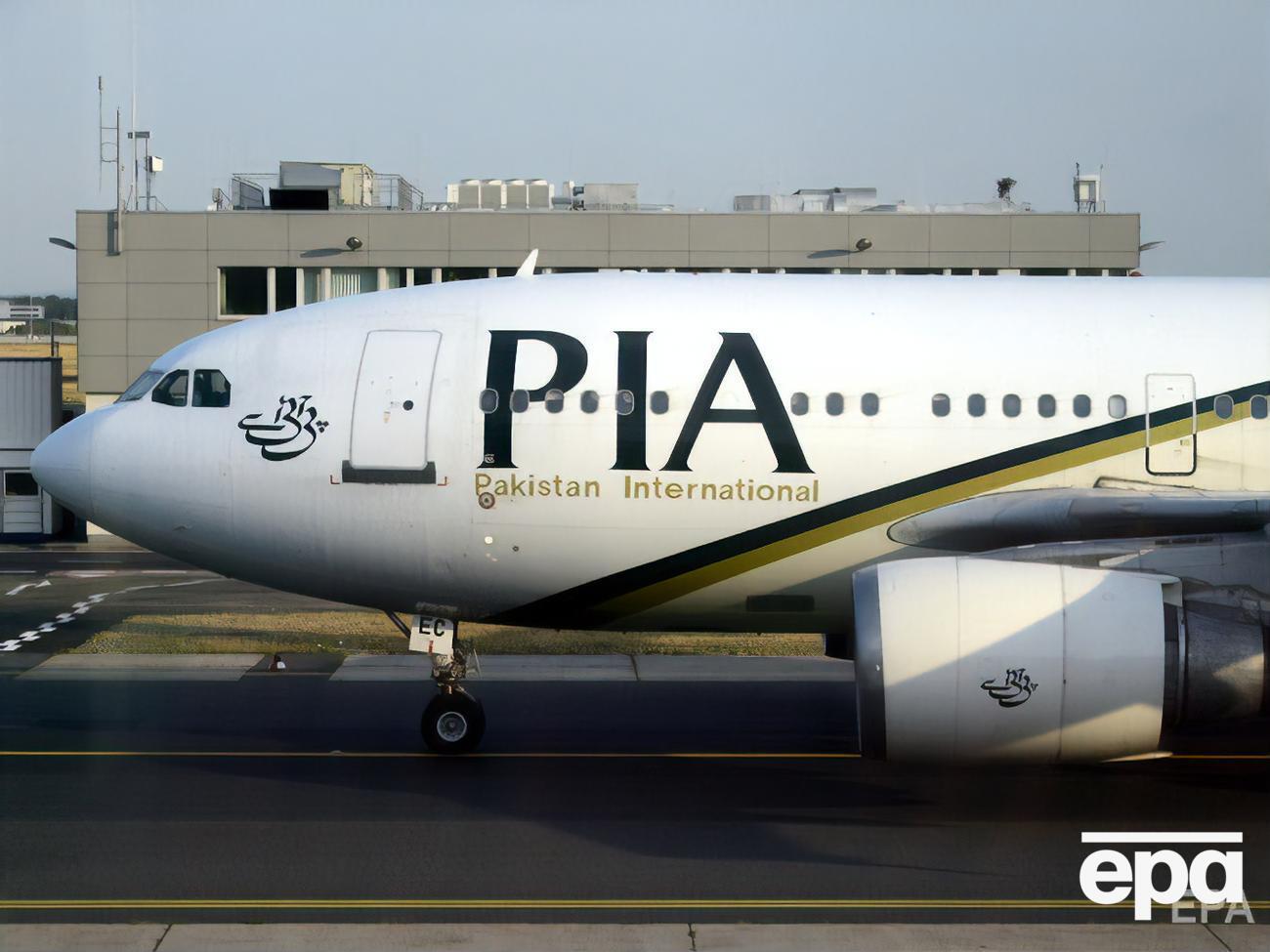 У Пакистані розбився літак, який летів із Лахора в Карачі