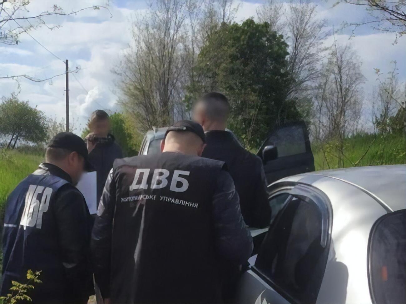 Начальника райвідділу поліції, який вимагав у підприємця гроші, затримали 21 травня на березі ставка, де згодом сталося вбивство
