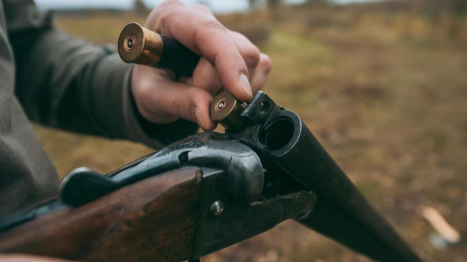 По данным СМИ, среди погибших есть действующие военные