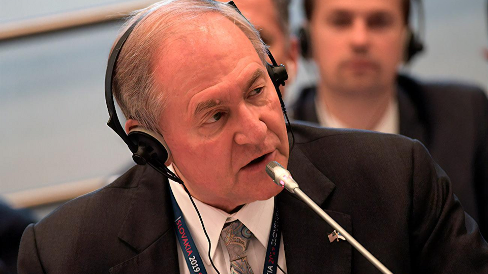 Гилмор призвал Россию "немедленно прекратить оккупацию Крыма"