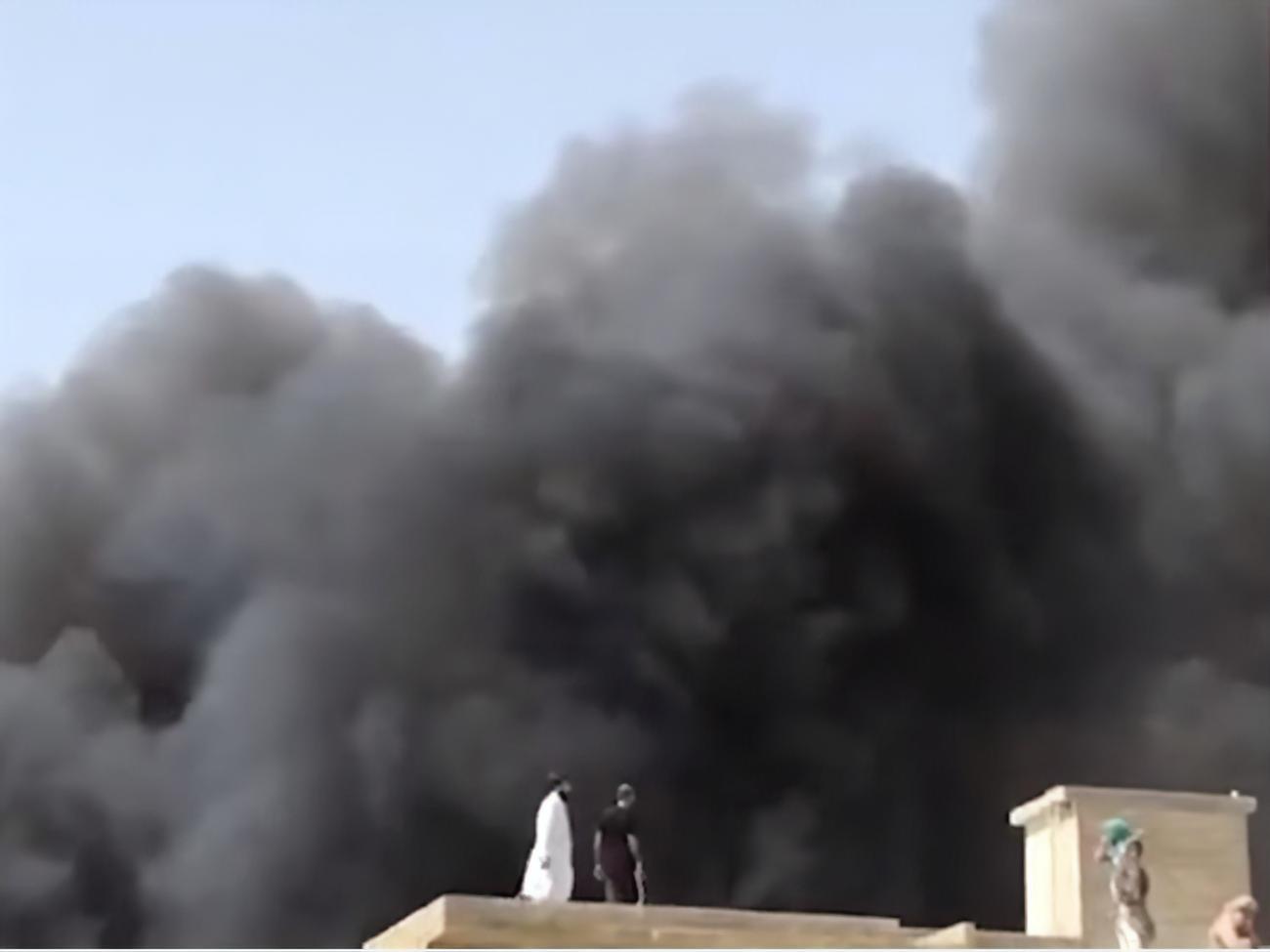 Літак впав на житловий район