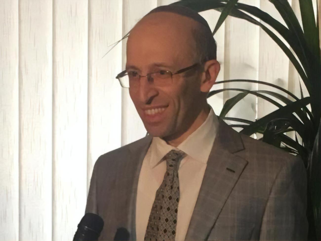 Леві: Раніше ми не стикалися з необхідністю такого тривалого перебування пацієнтів на штучній вентиляції
