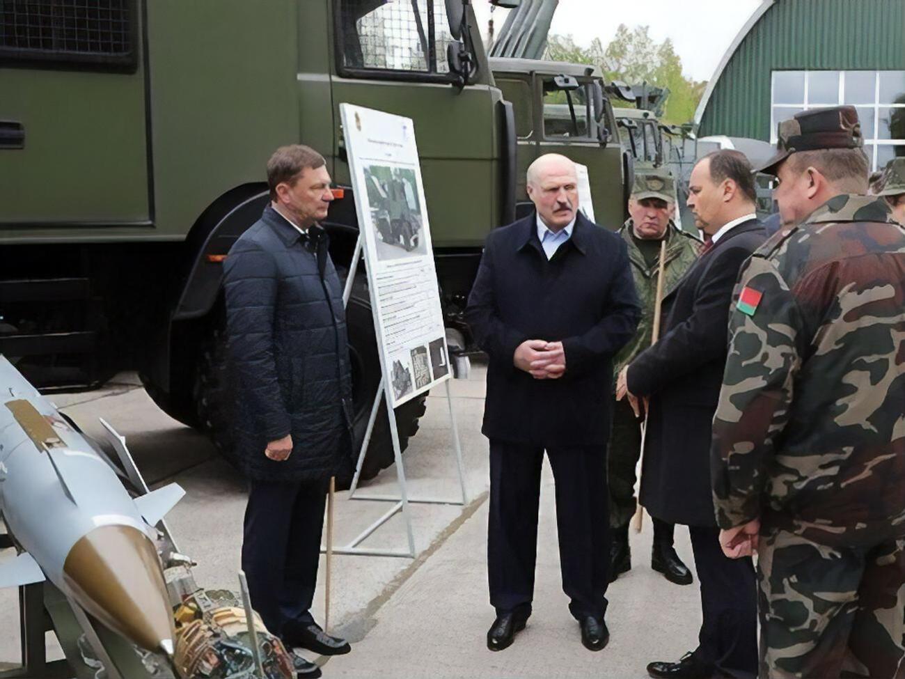 Лукашенко: Міжконтинентальні балістичні ракети з ядерною зброєю нам немає сенсу розробляти