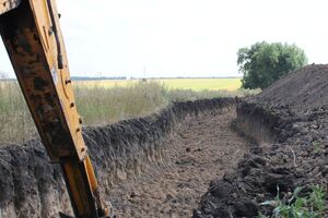 Загородження на кордоні з РФ будують із 2014 року