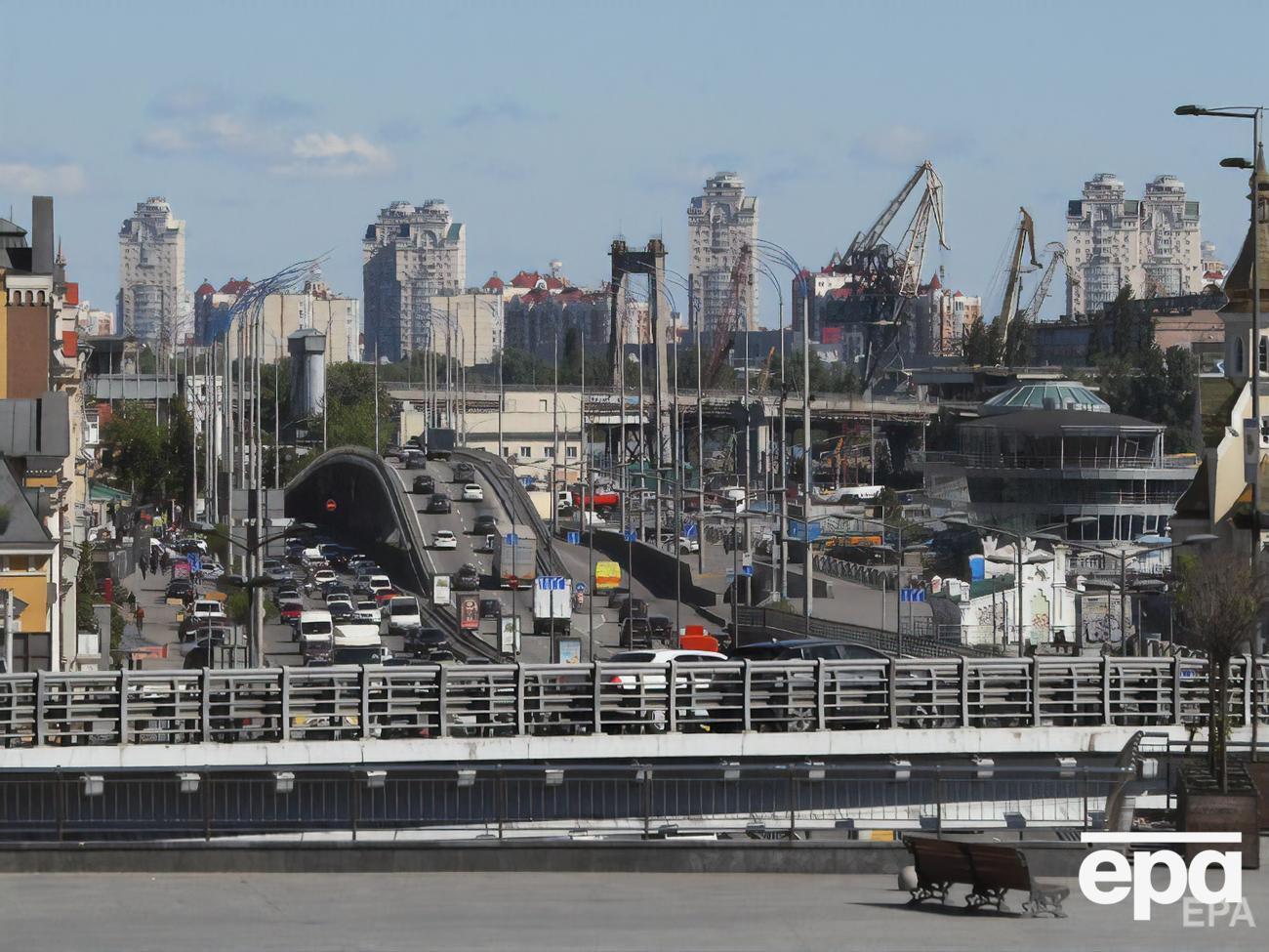 У Києві карантин пом'якшують, у шести регіонах це поки неможливо