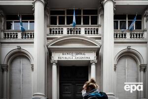 Аргентина відмовилася платити кредиторам до реструктуризації боргу
