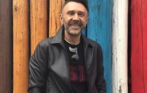 Шнуров – Пригожину: Нет, мы не настолько близки, но протянута рука. Посылаю вам сосиски из "Пятерочки". Пока