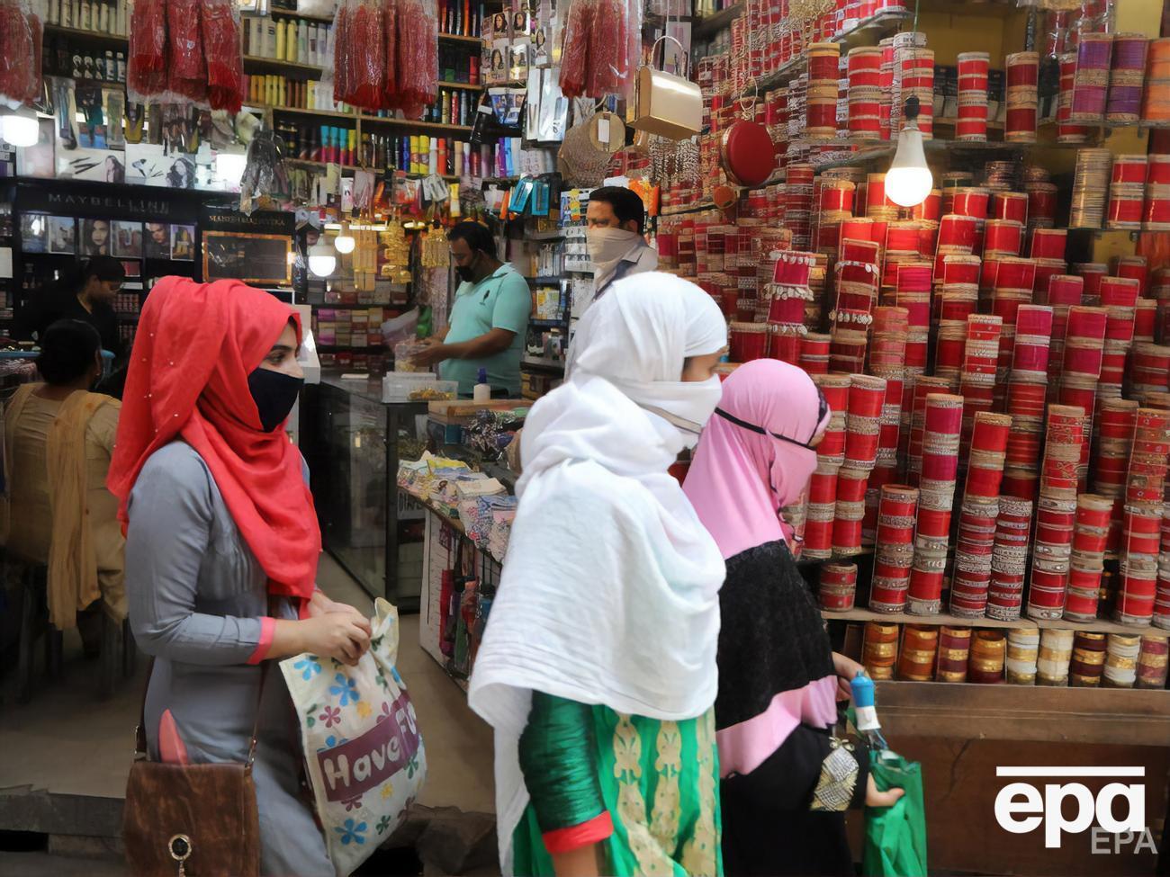 Индия вошла в десятку самых пострадавших от коронавируса стран