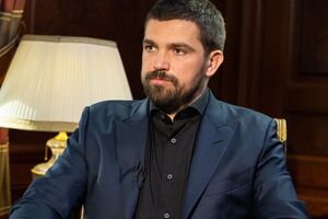 Трофимов: У нас целая история: обработка, замеры температуры, специальный скрининг, маска, руки... Мы все это соблюдаем