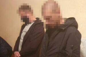 Задержанным полицейским пока не сообщили о подозрении