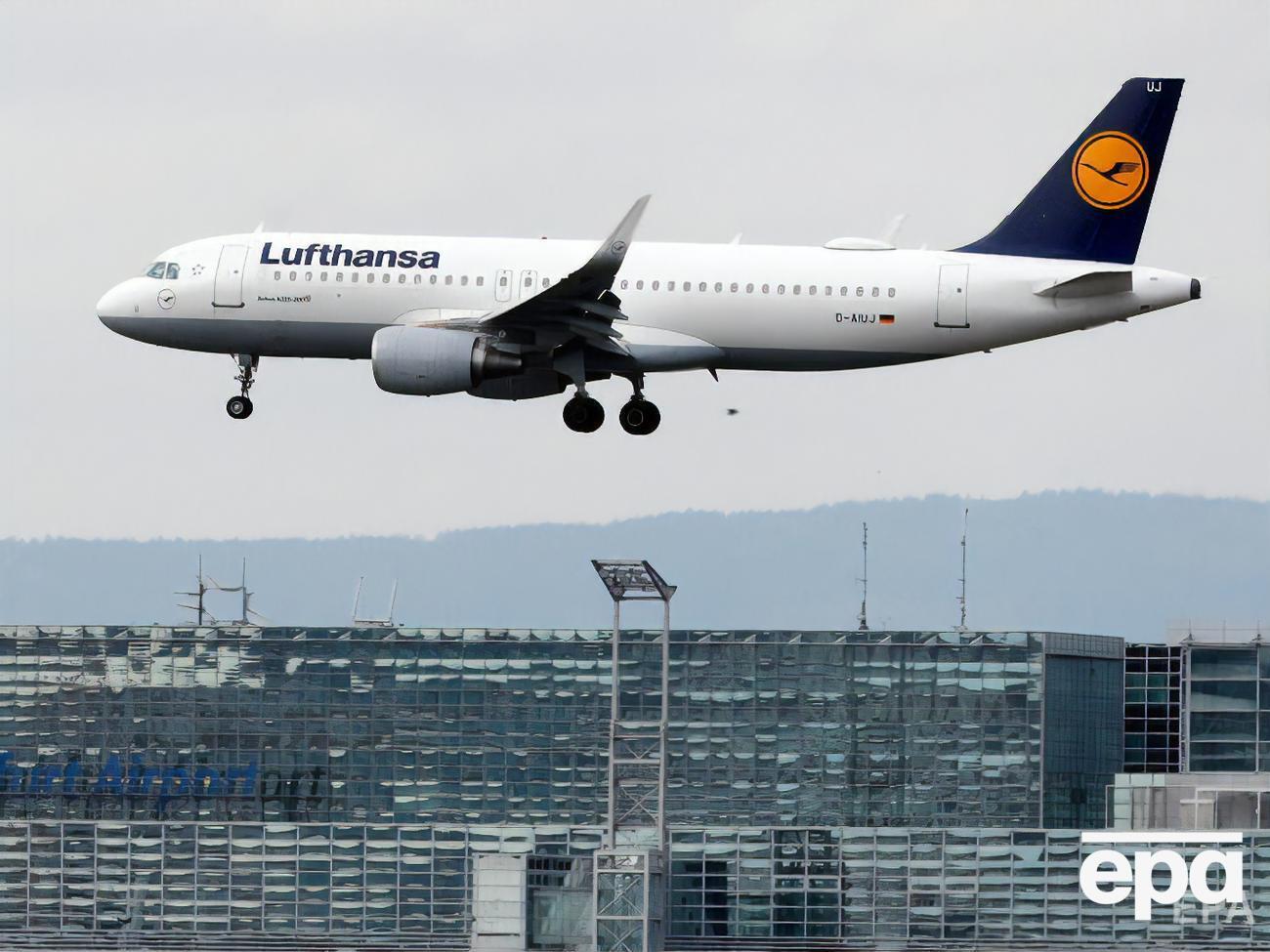 Пасажирські перевезення Lufthansa практично повністю зупинили із середини березня