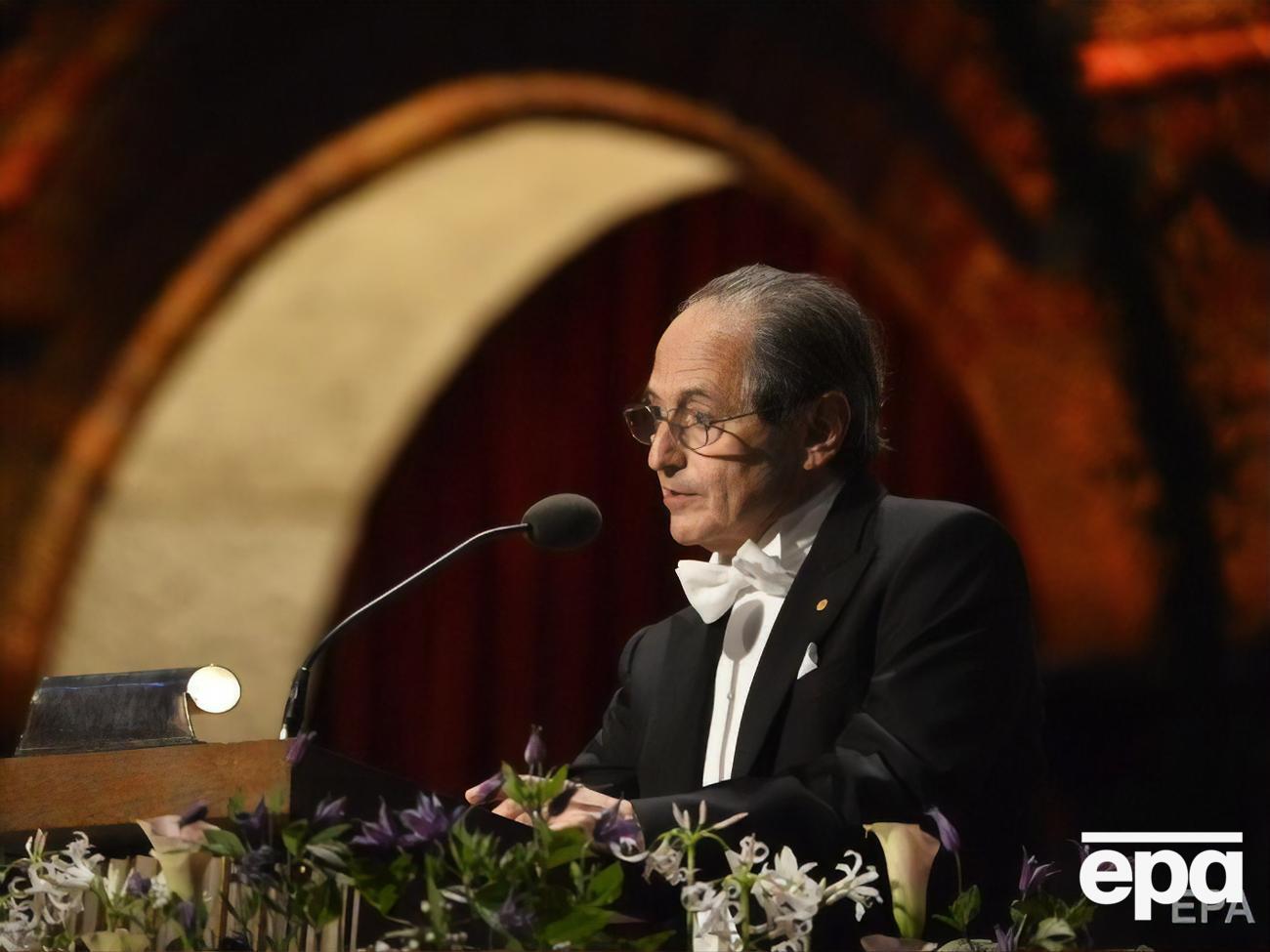 Левитт получил Нобелевскую премию в 2013 году