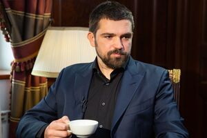 Трофимов отметил, что у Зеленского "есть отношения и диалог со всеми олигархами"