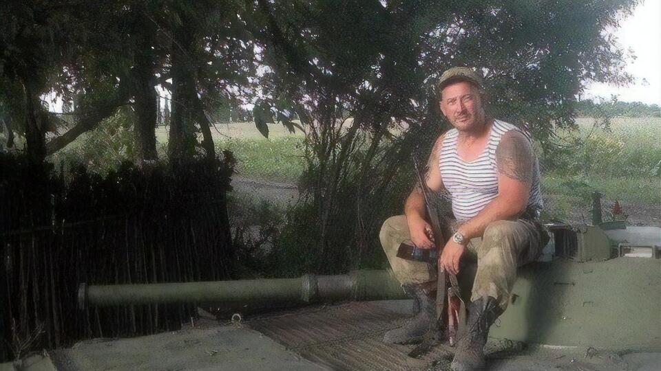 Участников незаконного вооруженного формирования объявили в розыск