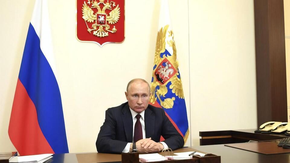 Путин заявил, что эпидемия коронавируса в РФ пошла на спад