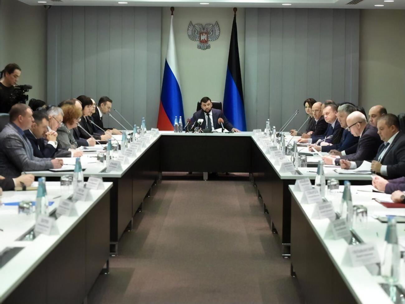 В "правительстве ДНР" заседают граждане России