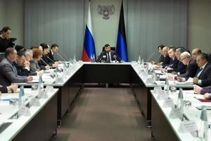 В "правительстве ДНР" заседают граждане России