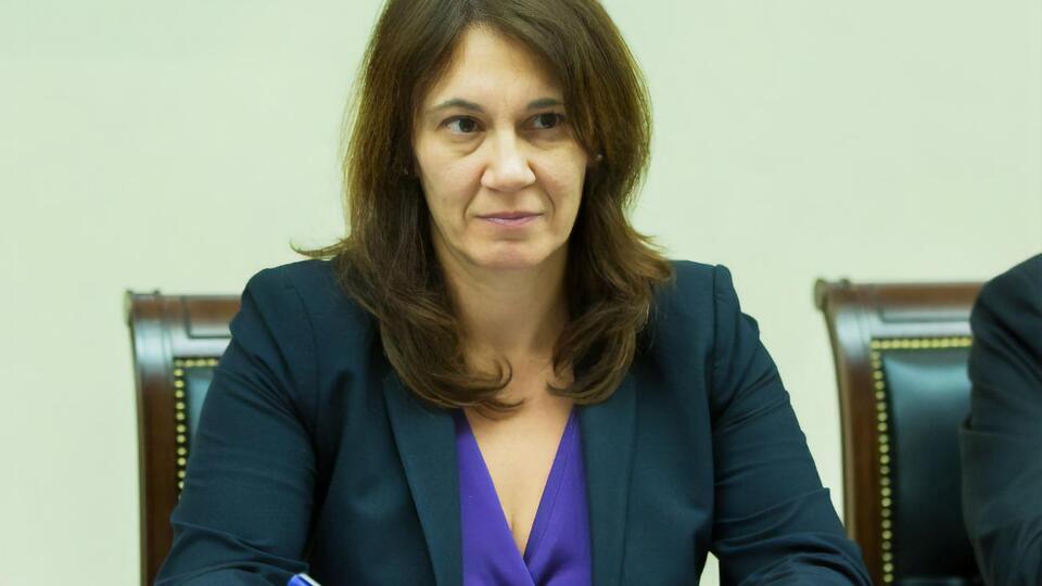 Іванна Владкова-Голлар працює у МВФ протягом 18 років і спеціалізується на економіках, що розвиваються