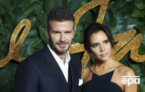 Вікторія Бекхем рідко демонструє голлівудську усмішку