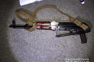 У задержанных изъяли оружие