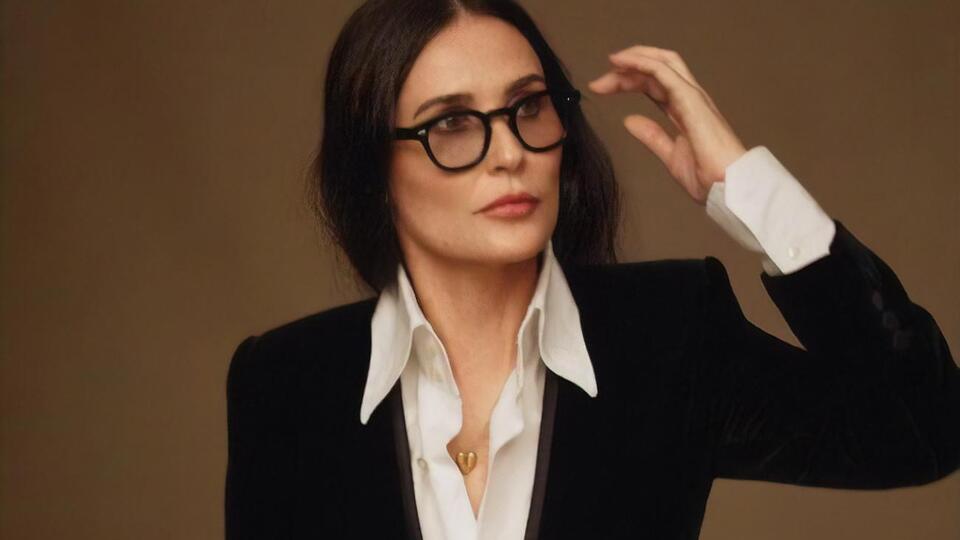 Мур писала автобіографічну книгу протягом майже 10 років