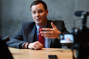 Я озадачен, когда в Украине прогнозируют победителя выборов в США. Каждая кампания в Америке – это удивительный карнавал инновационных технологий