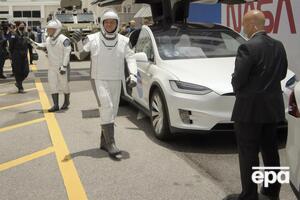 Астронавты Херли и Бенкен собираются на МКС