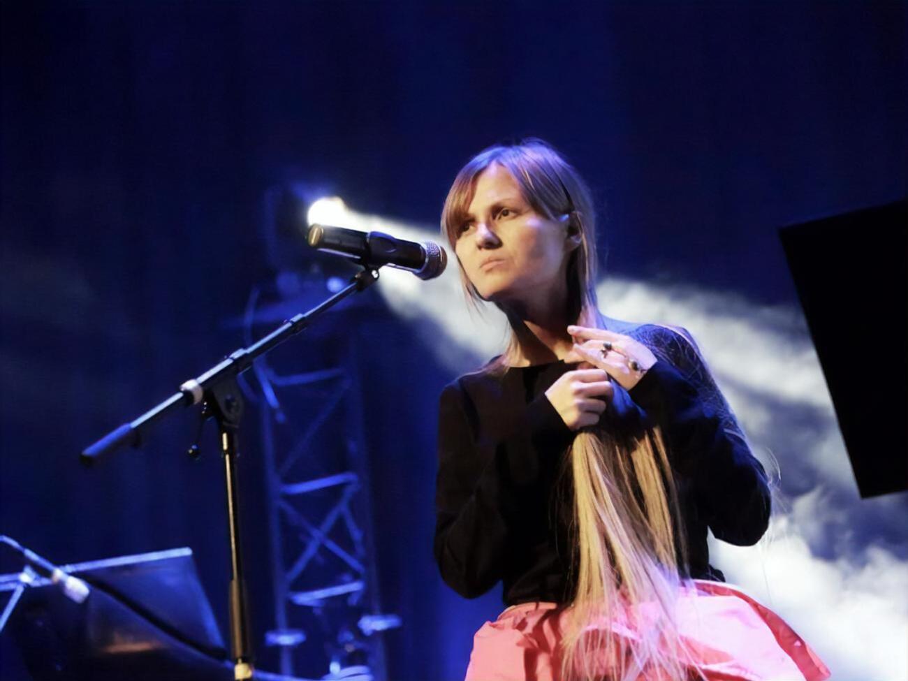 Katya Chilly:&nbsp;Прочитала сказку &ndash; решила осознанно пригласить домовенка