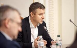 Кулеба: Подписывая договор о суррогатном материнстве, женщина попадает в рабство