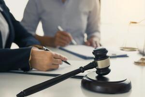 Фигурантов подозревают в пособничестве в легализации доходов, полученных преступным путем