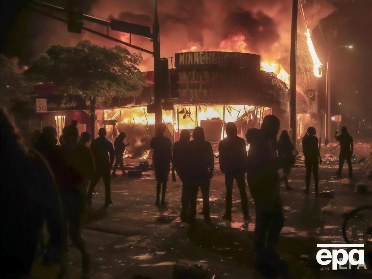 В Миннеаполисе вспыхнули протесты