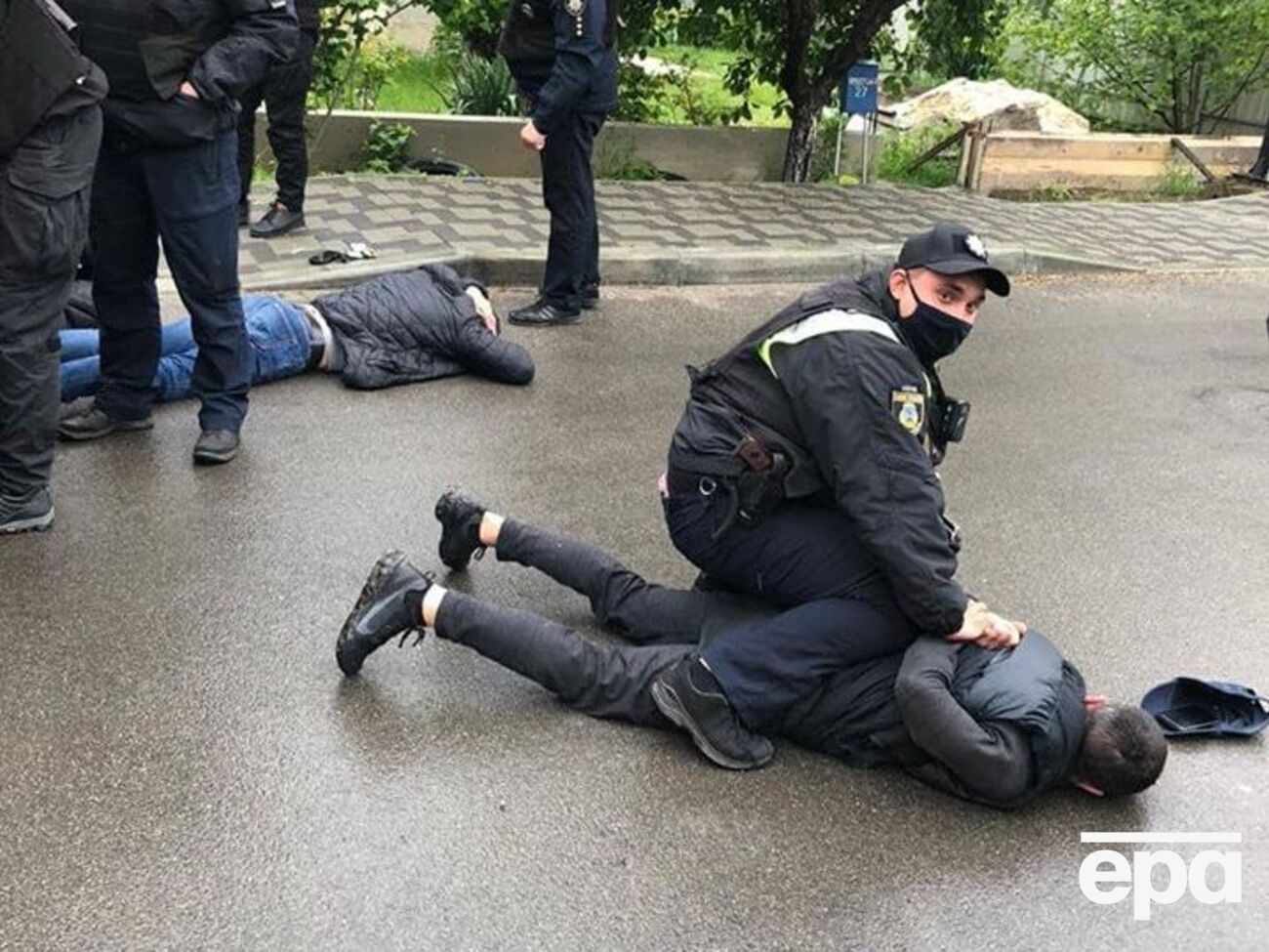 Поранення дістали троє учасників перестрілки
