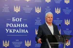 Кравчук: Єльцин наполягав на тому, щоб ядерну зброю з України вивезли в Росію безплатно